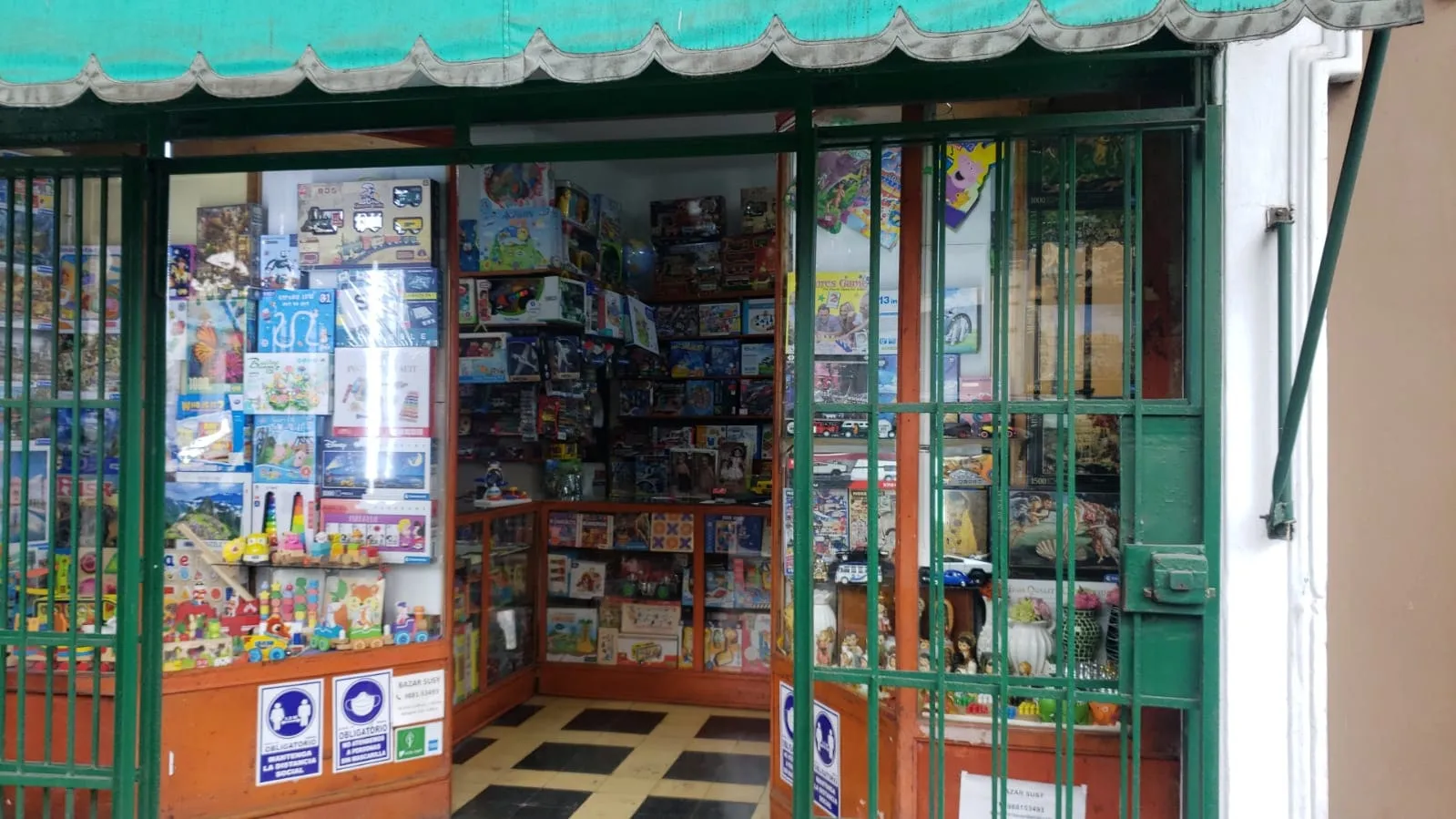 Fachada de Bazar Susy en la avenida Miguel Grau, Barranco